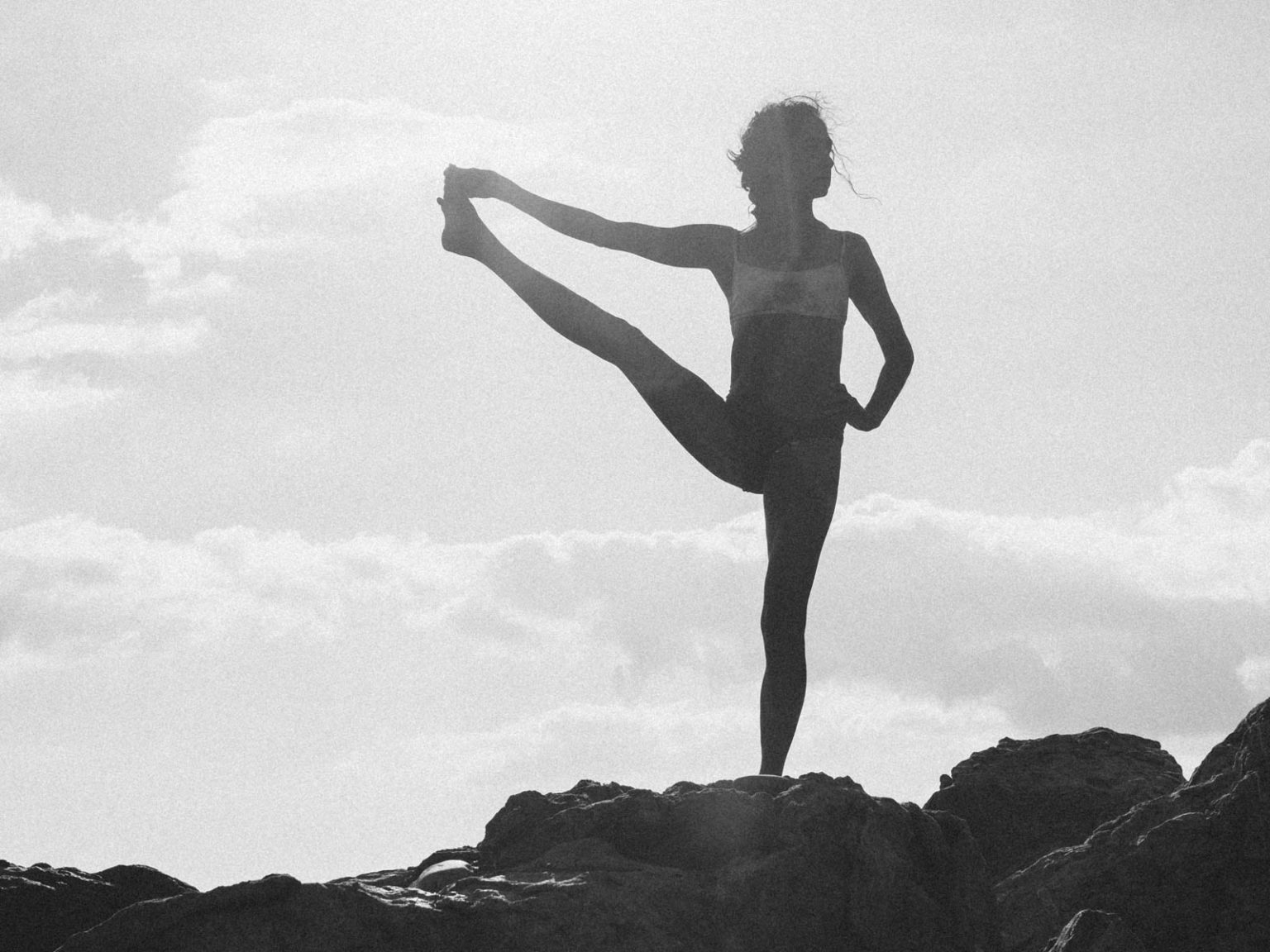 rowan_thornhill_carla_araos_yoga_151